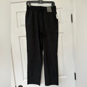 Women’s GAP-FIT size small Runaround Pants